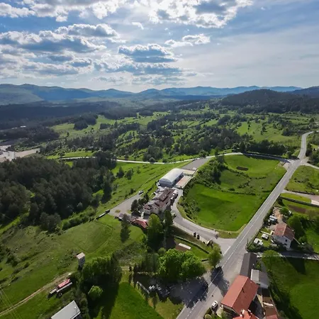 Bed and Breakfast Patrik 3*