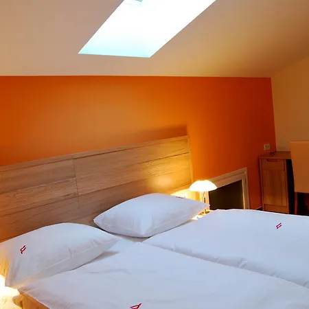 Couette-café Patrik 3*