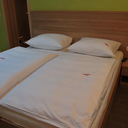 Couette-café Patrik 3*